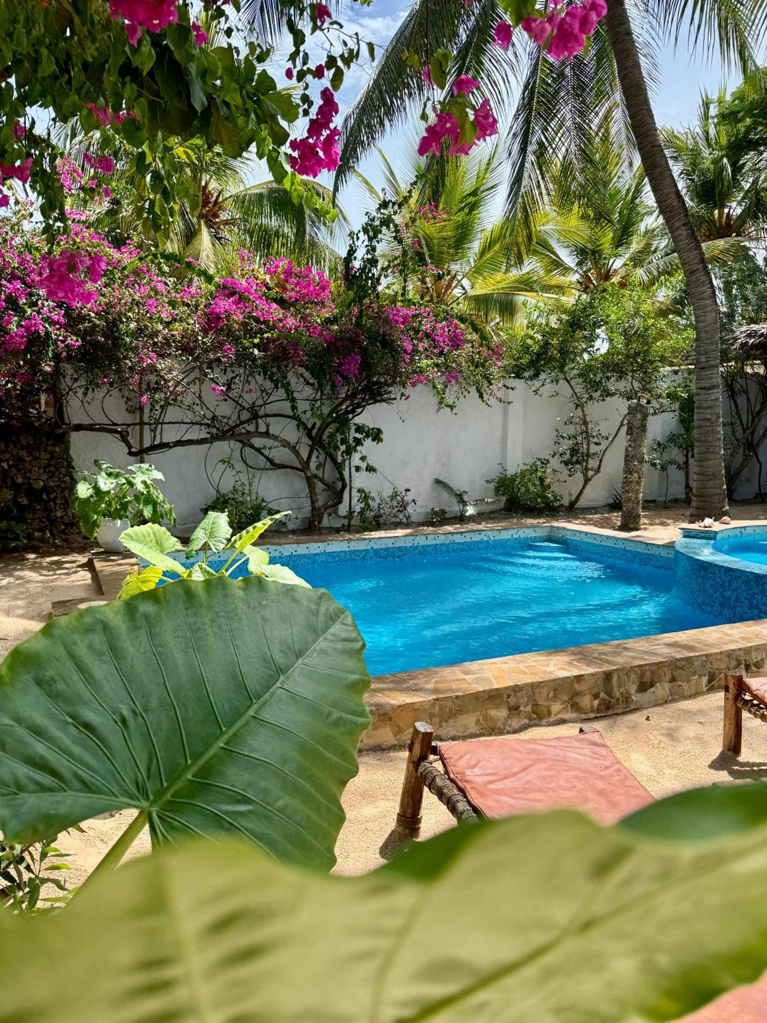 Villa Kipara - Private Beach & Pool Pwani Mchangani Exterior foto